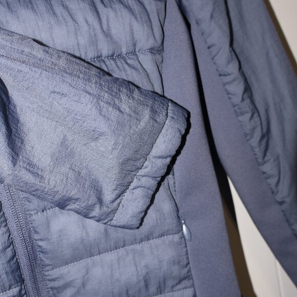 Calvin Klein Lightweight Puffer Jacket – Blue (Women’s XS) - Picture 7 of 10